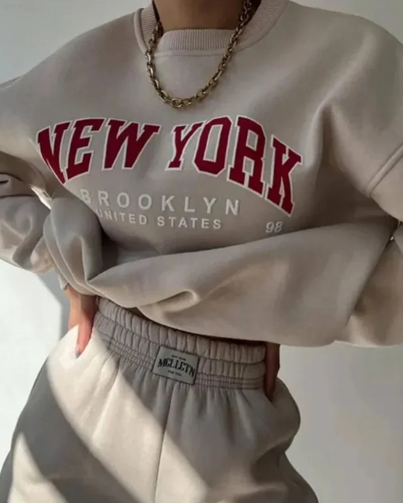 Lockerer Oversize-Pullover mit dem Aufdruck New York