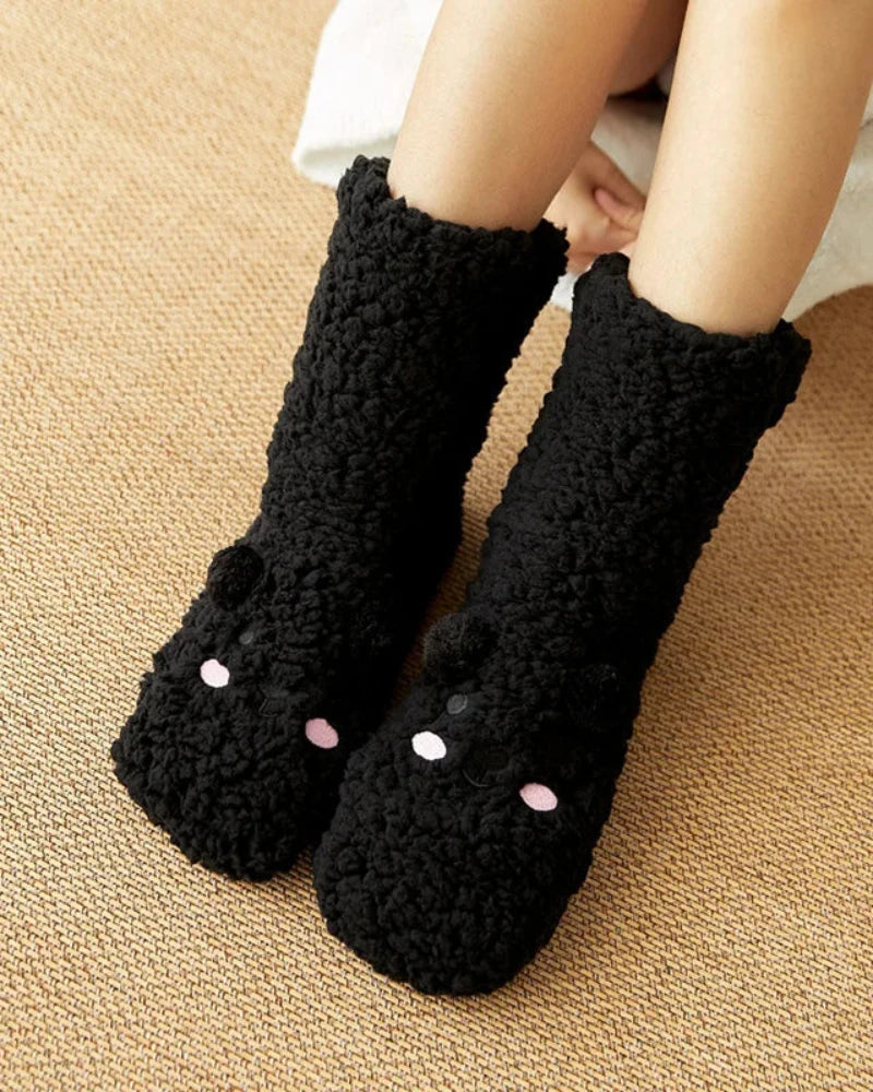 Flauschige Bärensocken