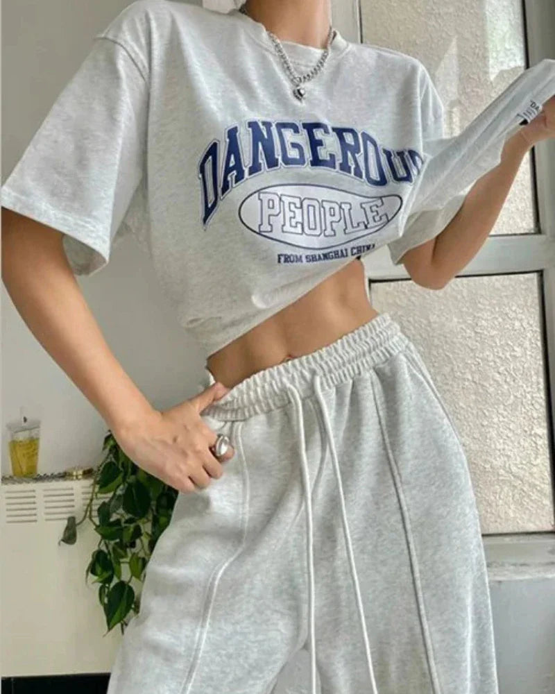 Lockere Jogginghose mit weitem Bein