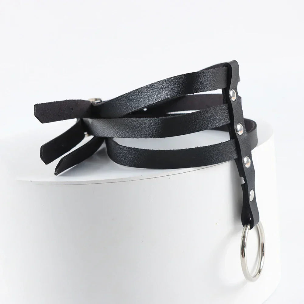 Choker-Geschirr mit verstellbaren Riemen