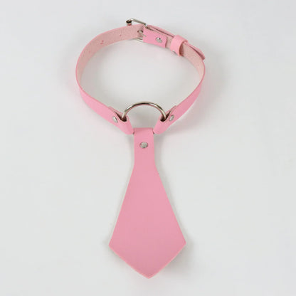 Choker mit Krawatte