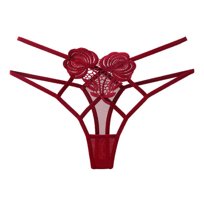 String mit dekorativen Rosen vorne