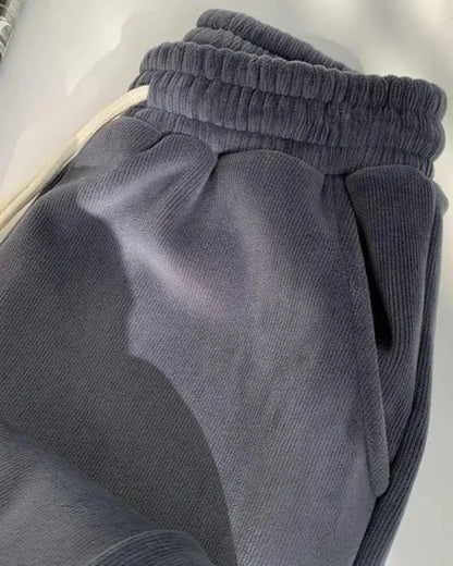 Bequeme lange Cordhosen mit Fütterung