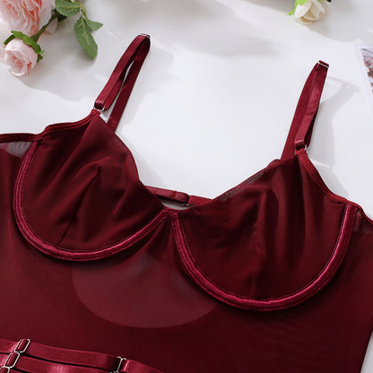 Sexy Body mit zartem Netz