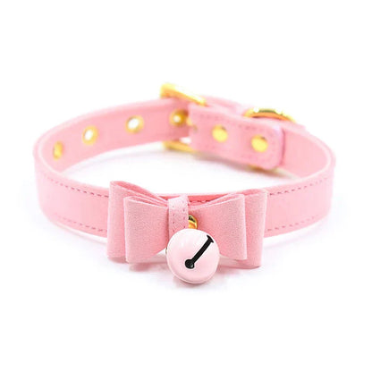Halsband mit Glöckchen und dekorativem Schleifchen