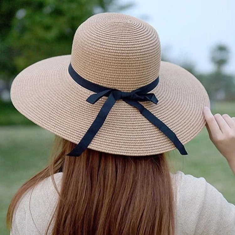 Beige Strandhut mit Schleife