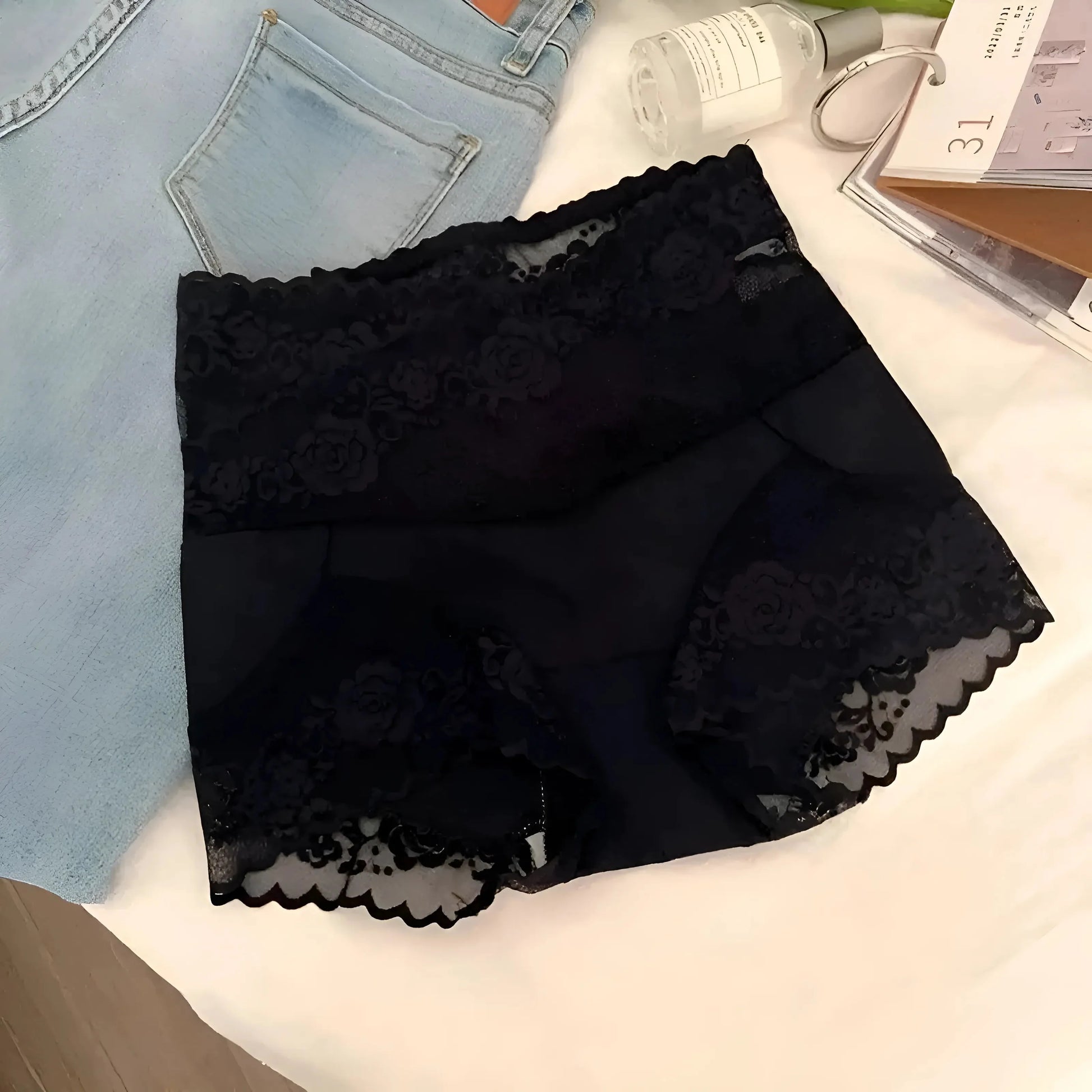 Black Lace High-Waisted Knickers