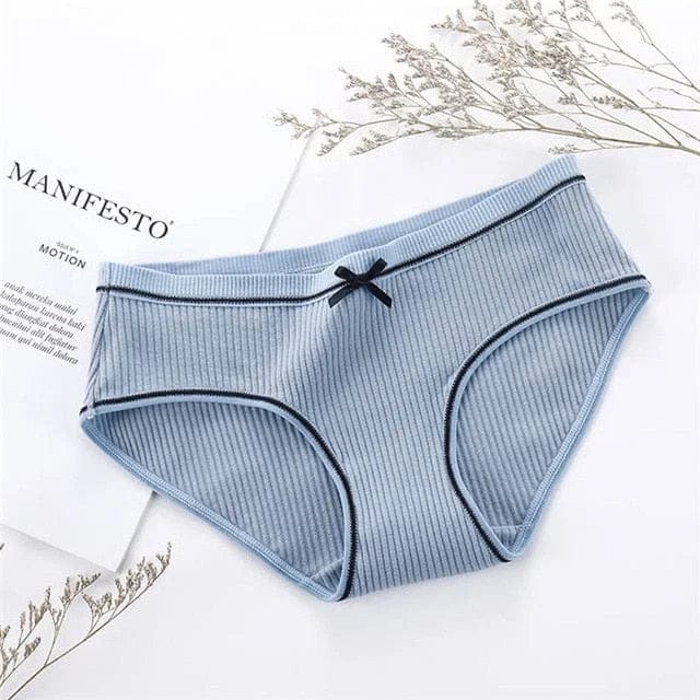 Blau Slips im Retro-Stil