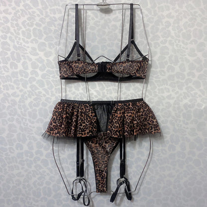  Dessous-Set aus Spitze mit Leopardenmuster