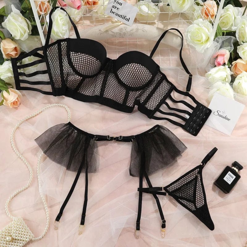  Dessous-Set aus Spitze mit Rüschen