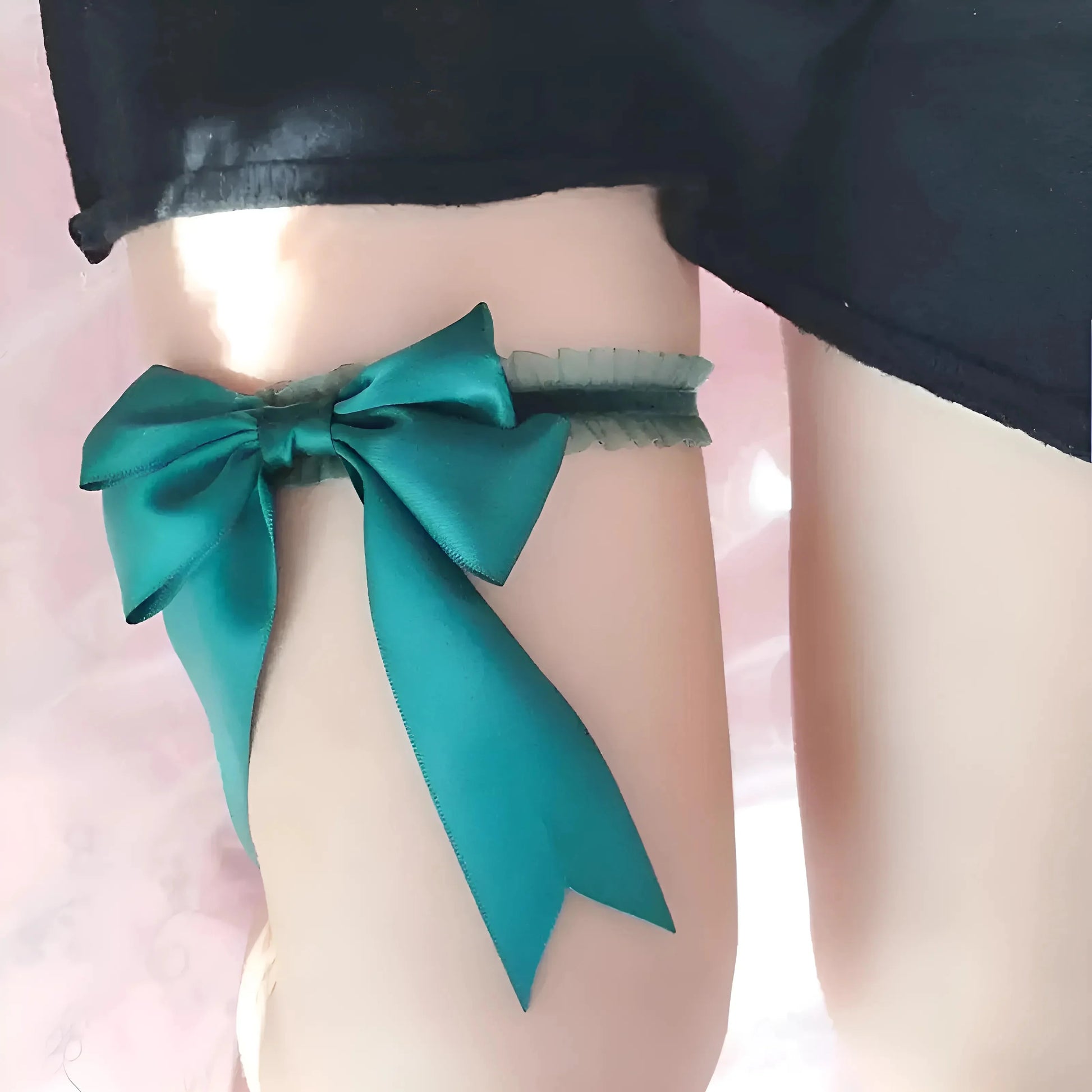Green Garter with Bow