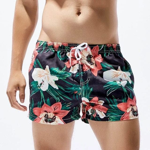  Kurze Herren-Badeshorts mit hawaiianischen Blumen