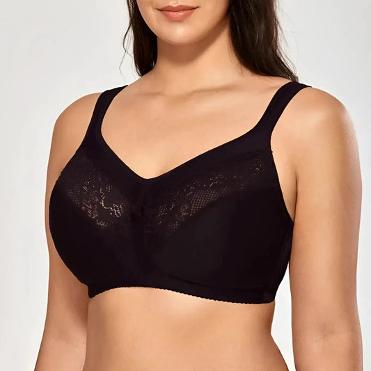 Lace Bra in Plus Sizes