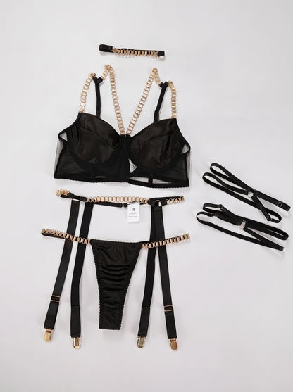 3-teiliges Dessous-Set mit dekorativen Ketten