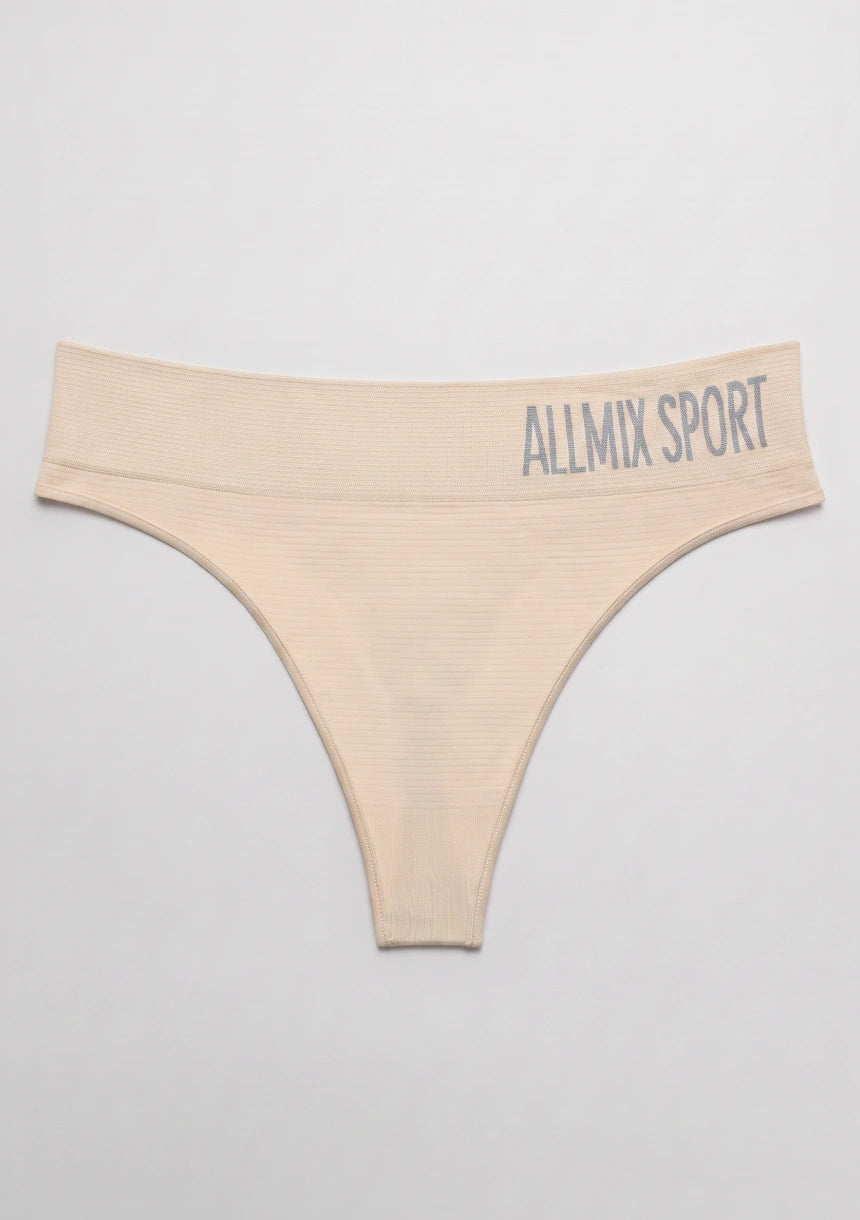 Sportliches String-Set
