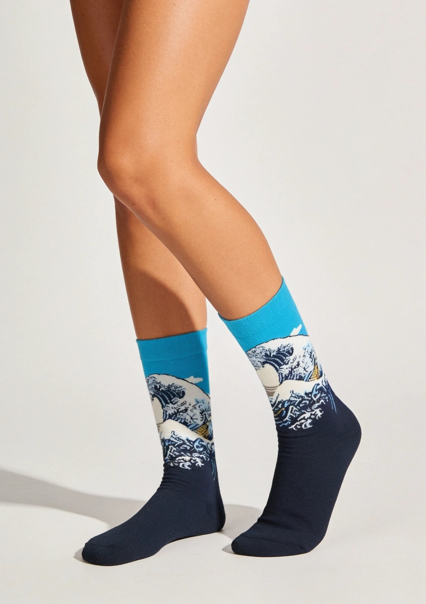 Lange Socken mit künstlerischen Designs