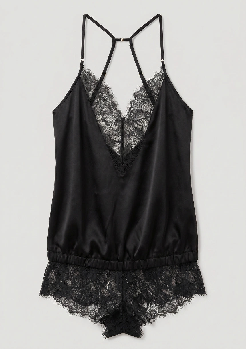 Spitzenbesetztes Pyjama-Set