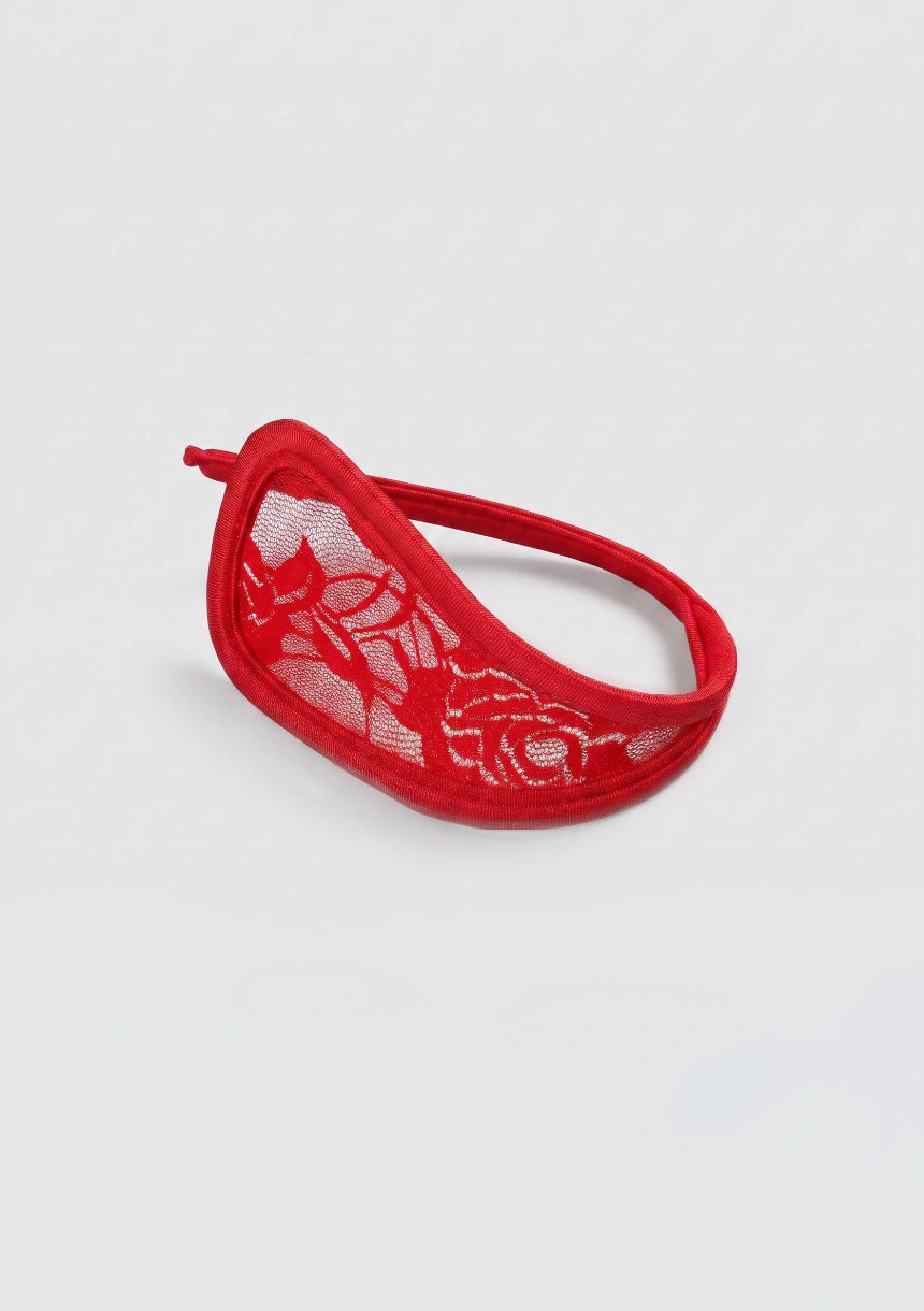 Universelle Spitzen-C-Strings