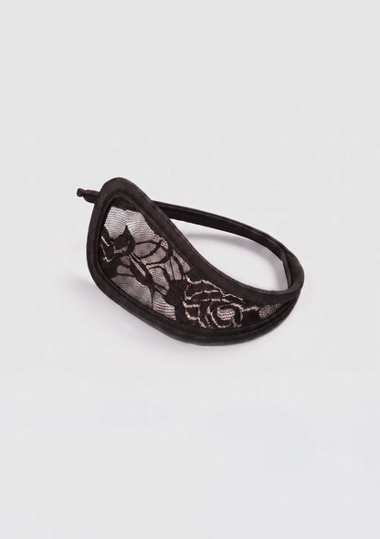 Universelle Spitzen-C-Strings