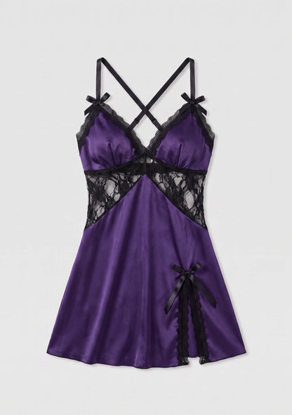Seiden-Nachtkleid mit Spitzenbesatz