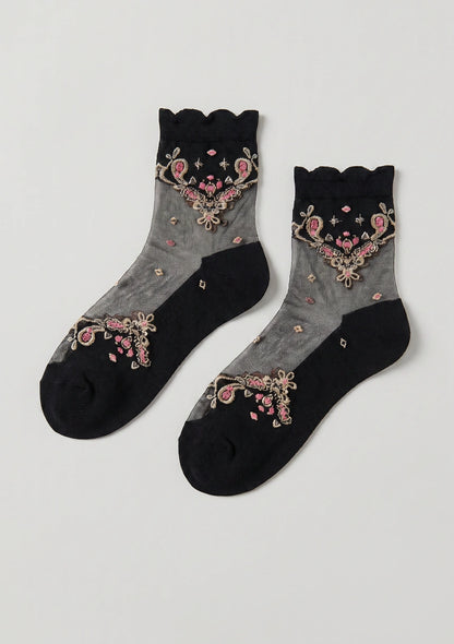 Knöchelsocken mit dekorativen Mustern
