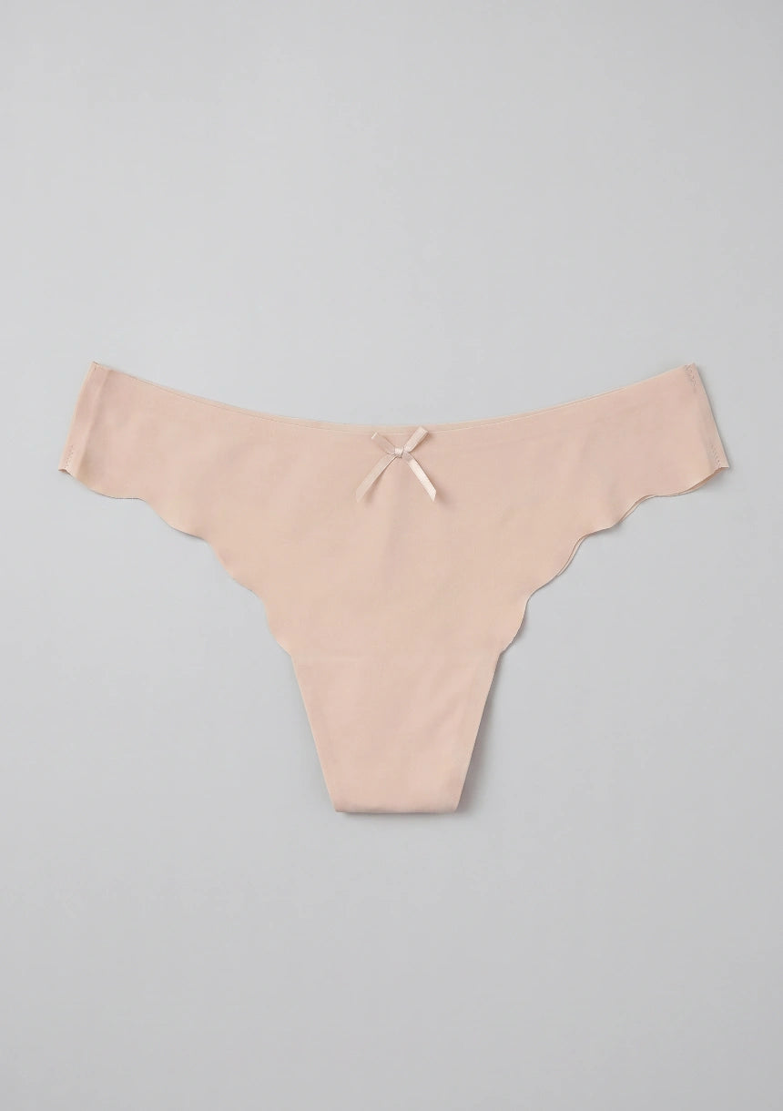Nahtloser String mit wellenförmigem Finish