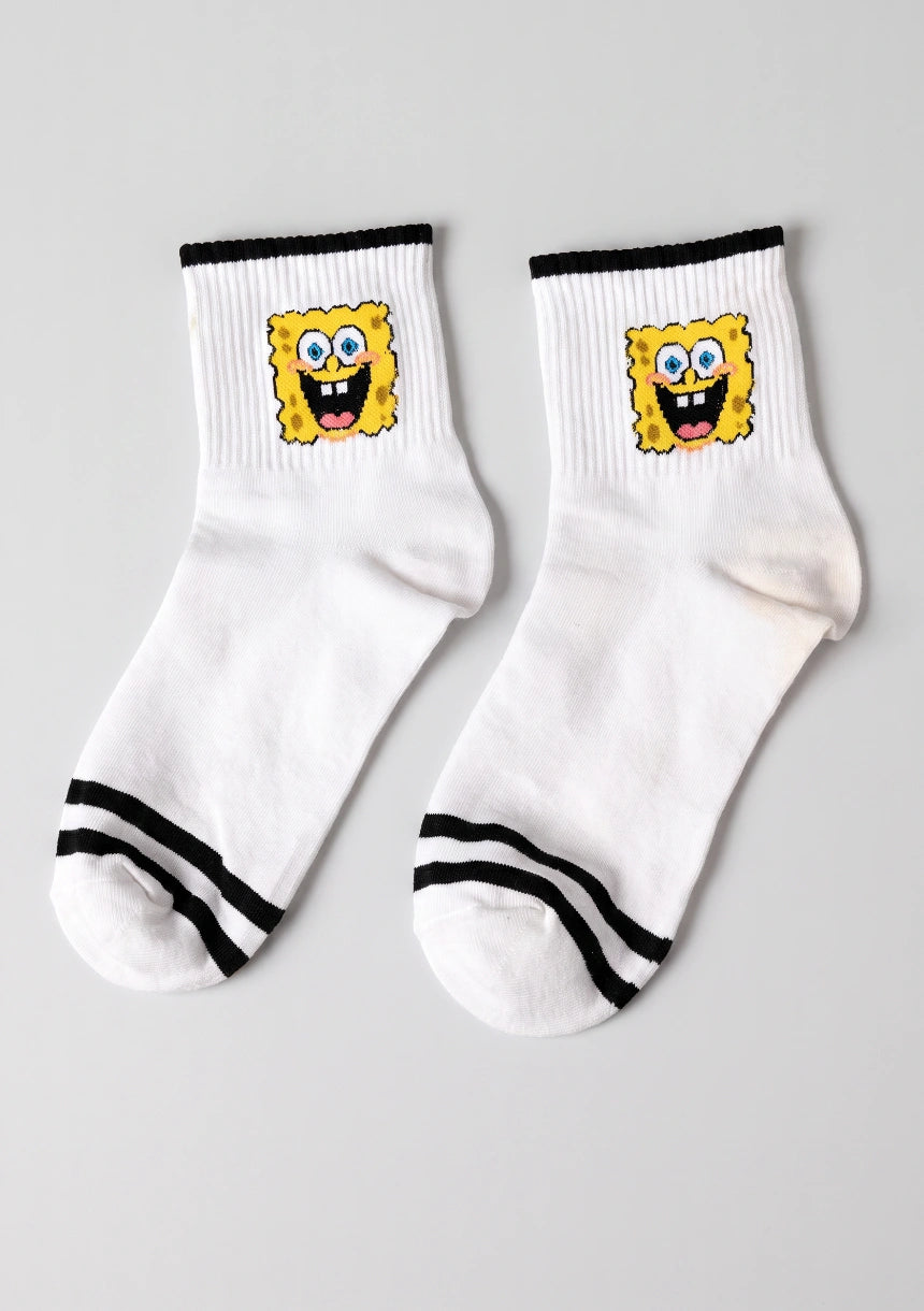 Lange Socken mit Cartoon-Charakteren