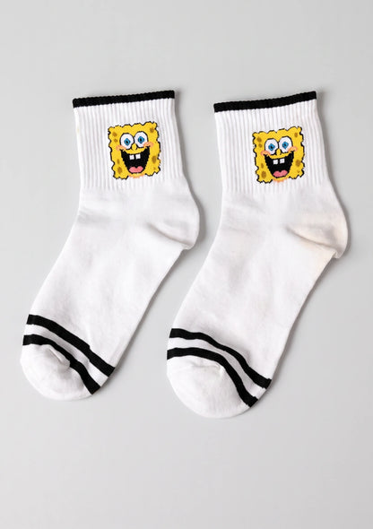 Lange Socken mit Cartoon-Charakteren