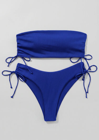 Hochgeschlossenes Zweiteiliges Bikini-Set