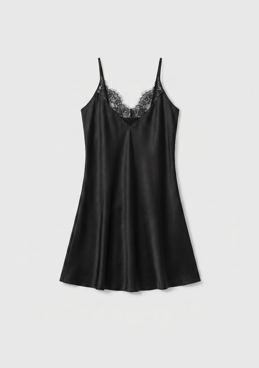 Seiden-Nachtkleid mit Spitzenbesatz