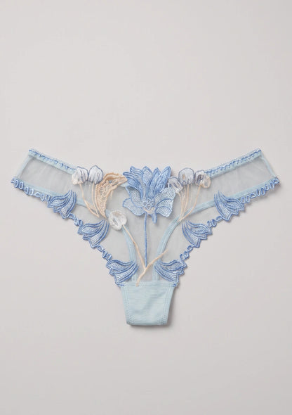 Spitzenunterhosen mit dekorativen Verzierungen