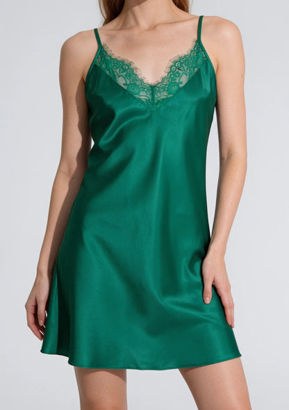 Seiden-Nachtkleid mit Spitzenbesatz