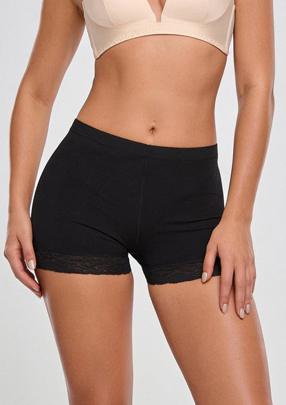 Push-Up Formende Shorts mit Spitzenbesatz