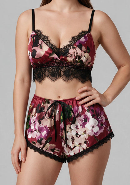 Blumige Damenpyjamas