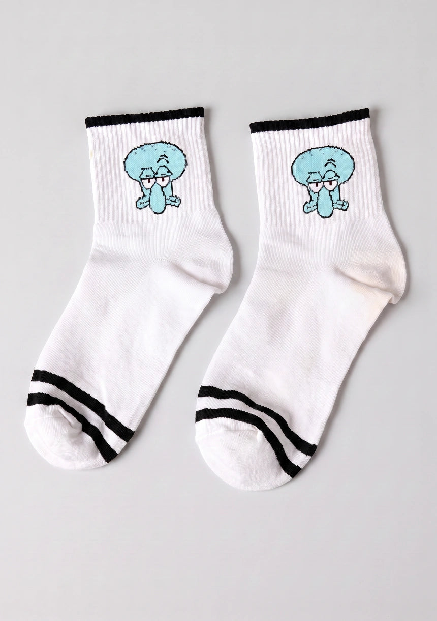 Lange Socken mit Cartoon-Charakteren