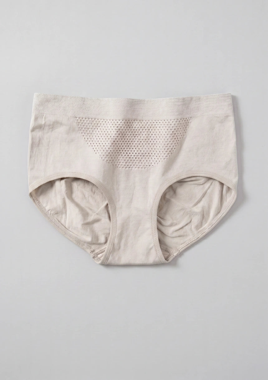 Hochgeschnittene Push-Up Slips