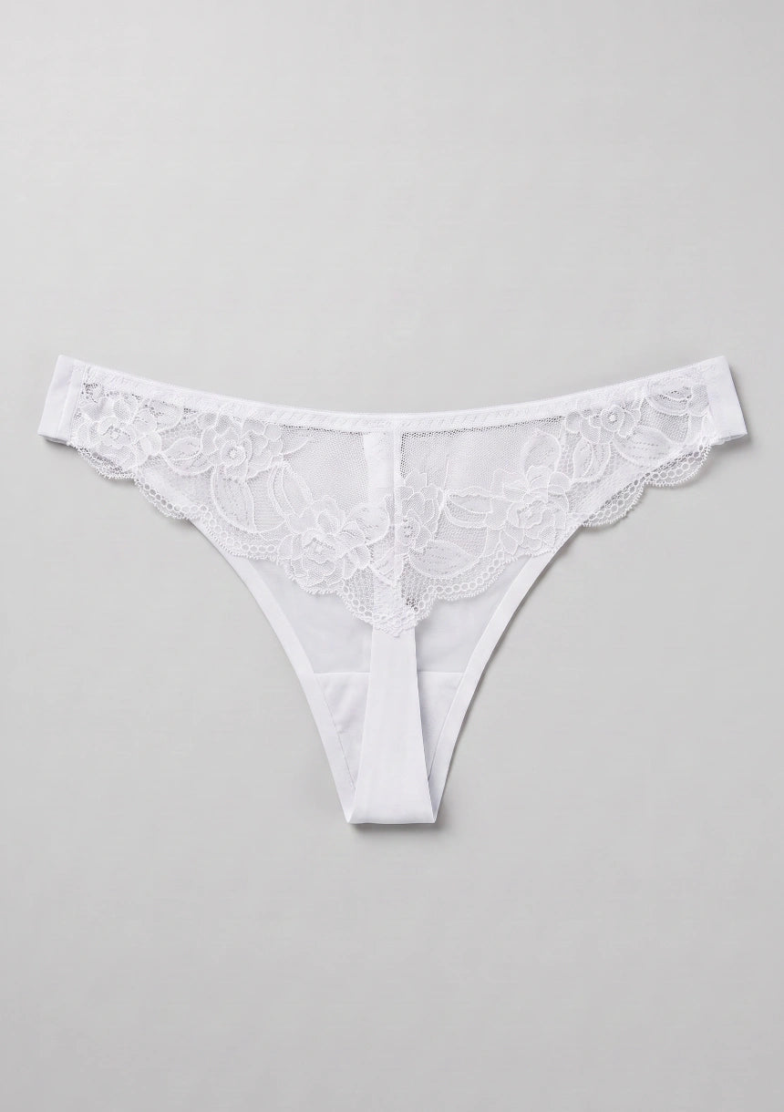 Nahtlose String-Tangas mit Spitzenrücken