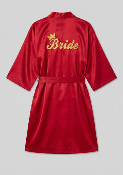 Satin Brautrobe mit "Braut" Stickerei