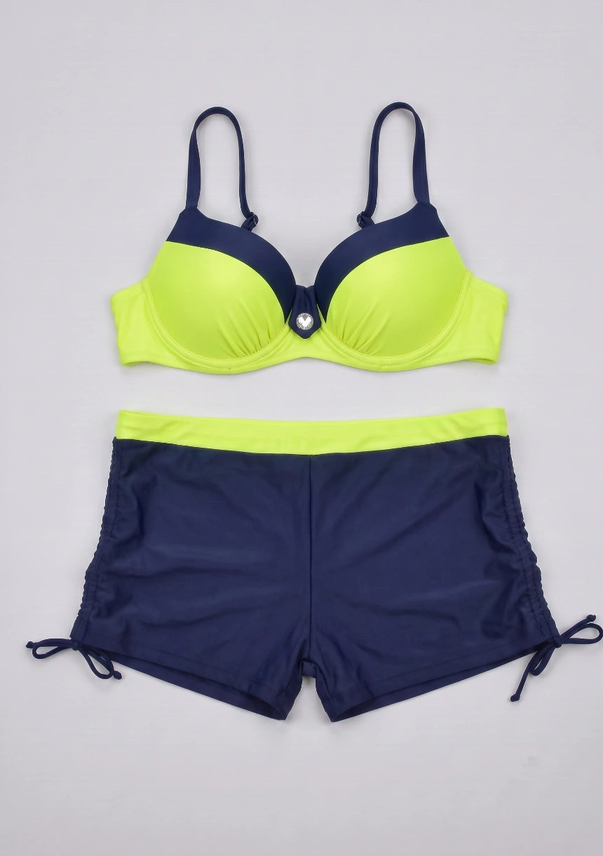 Zweiteiliges Badeanzug-Set mit Shorts
