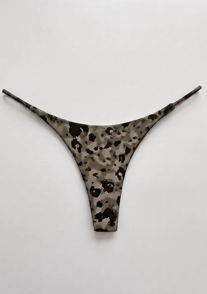 Ausschnitt Leopardenmuster Strings
