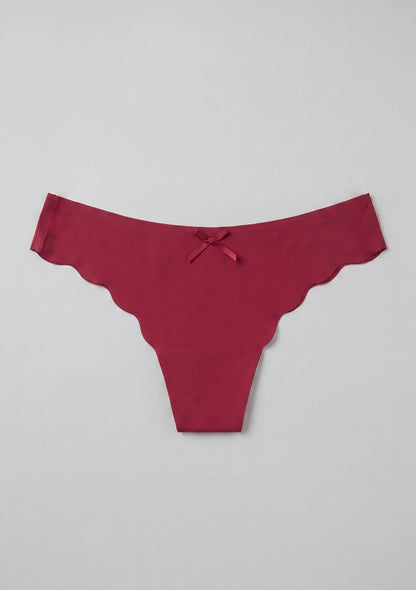 Nahtloser String mit wellenförmigem Finish